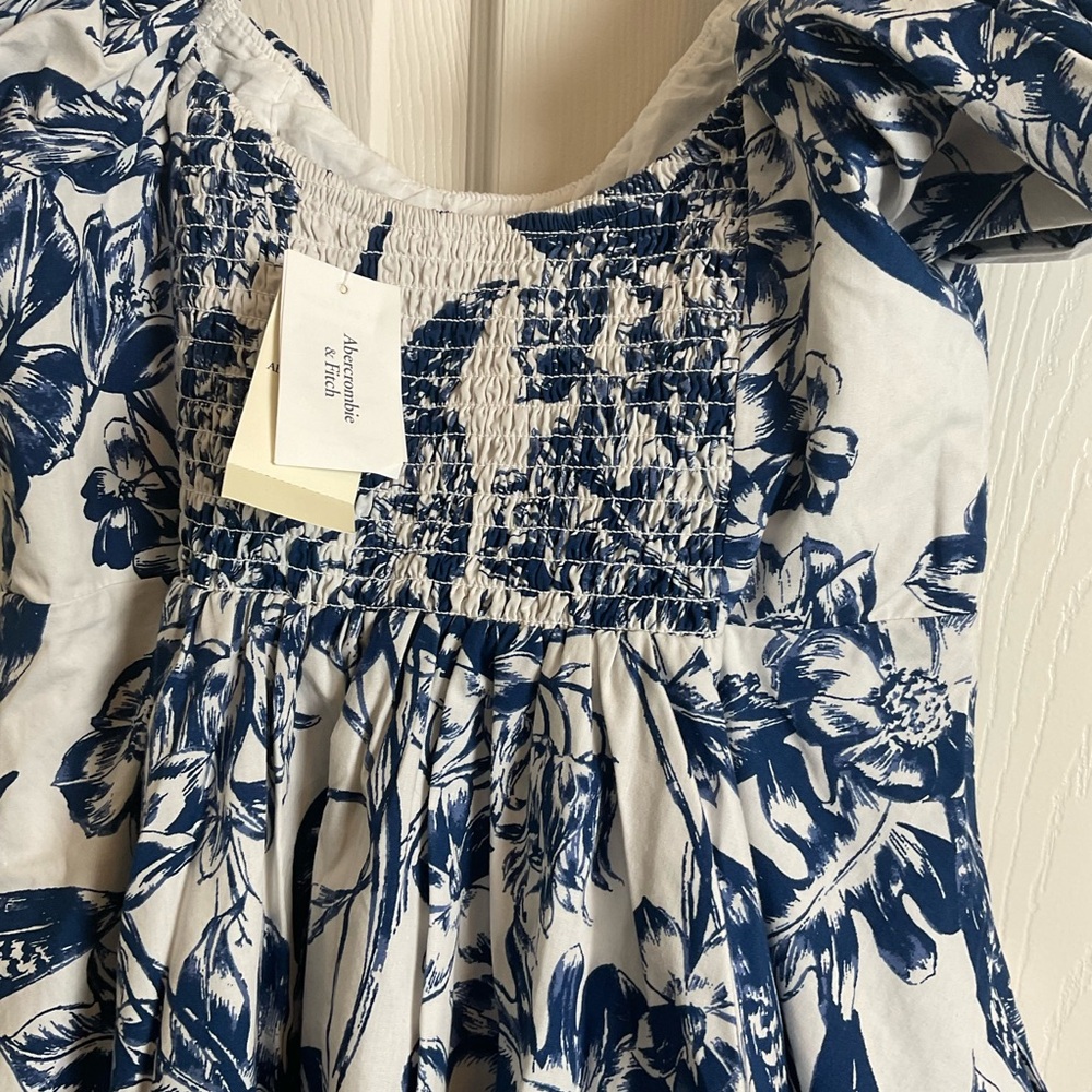 Abercrombie Ruched Puff Sleeve Blue Floral Print Mini Dress Size Medium NWT - Picture 9 of 16